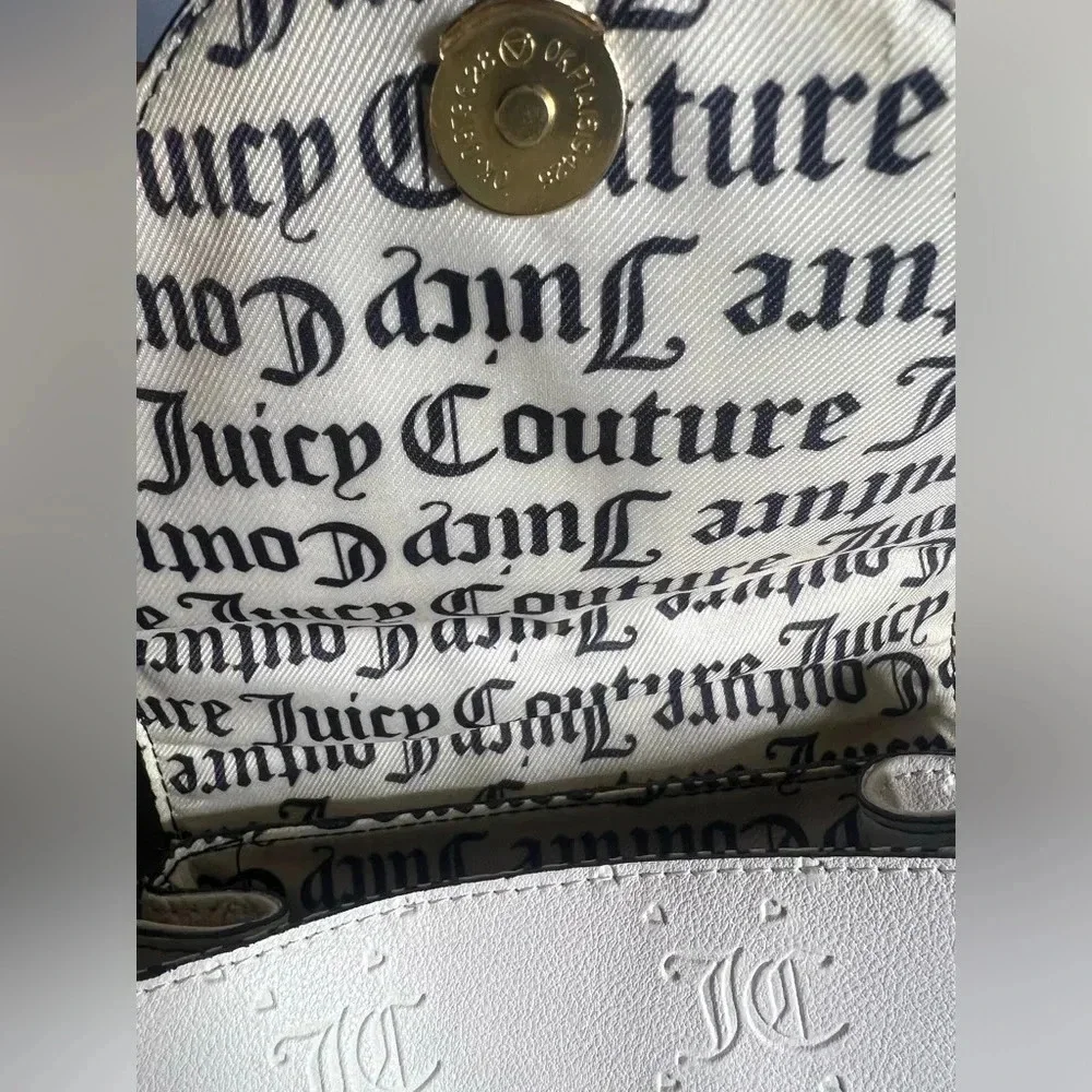JUICY COUTURE NWT Stay in Circle Crossbody in Angel White